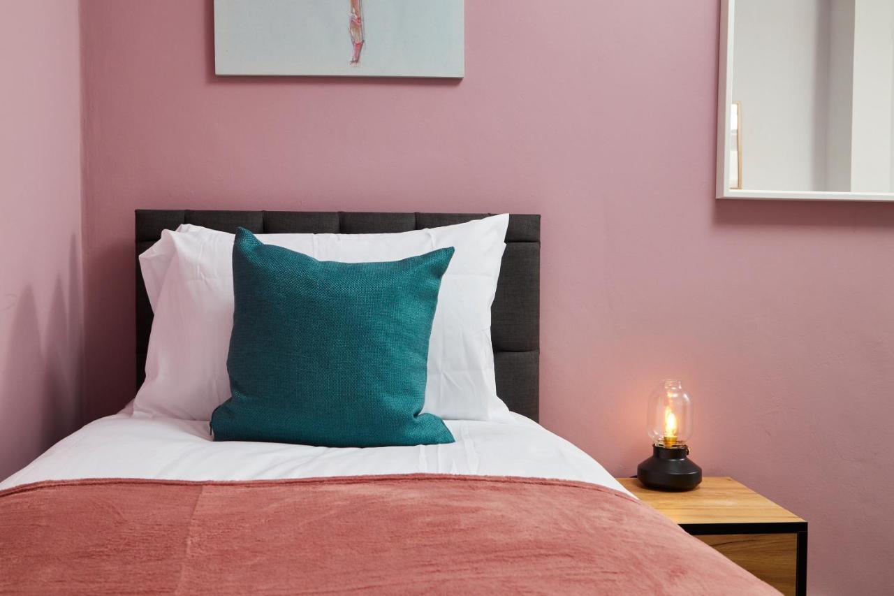 Wonderful Apartment In Bath With Garden - Sleeps 8 Exterior photo