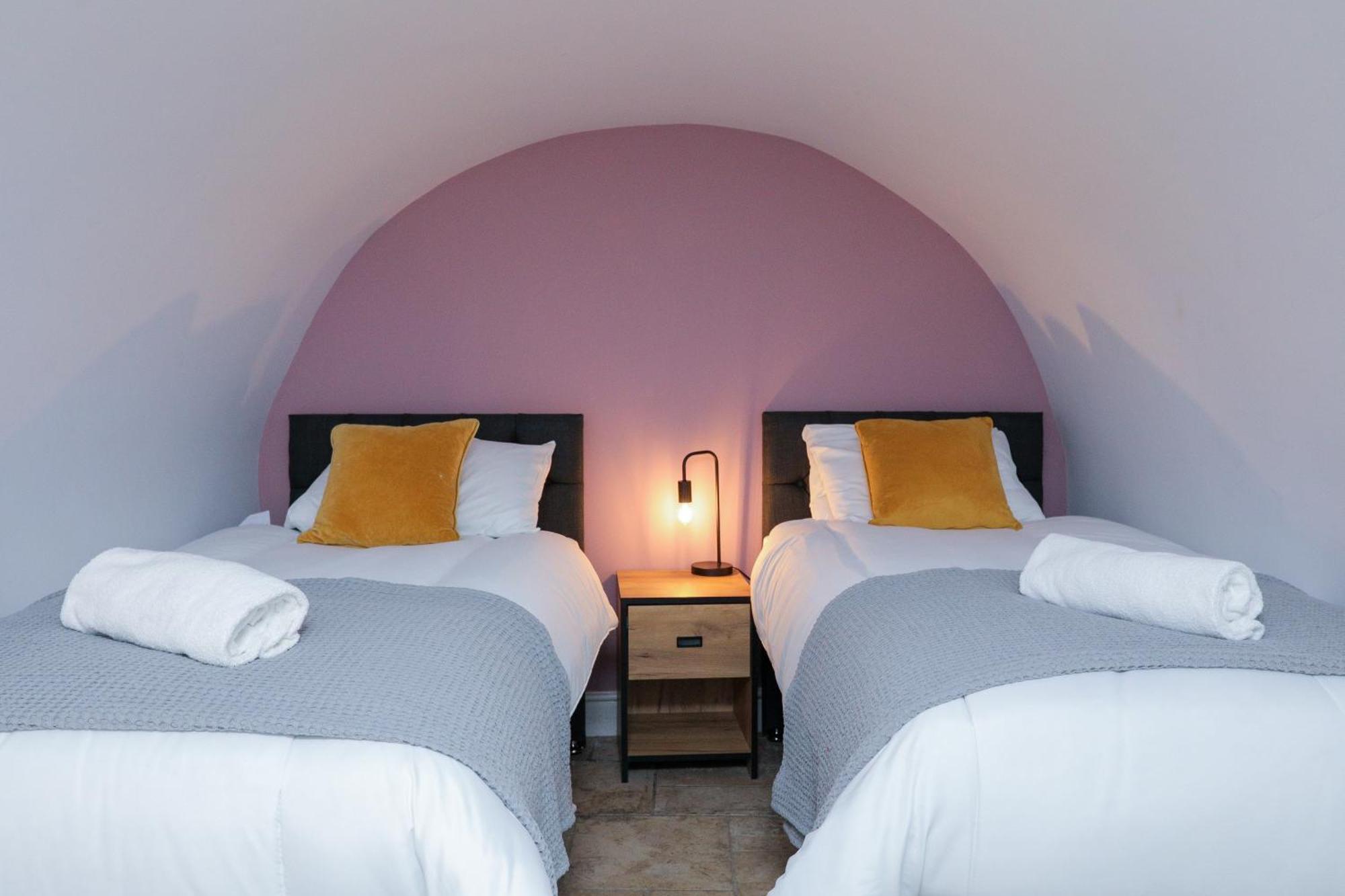 Wonderful Apartment In Bath With Garden - Sleeps 8 Exterior photo