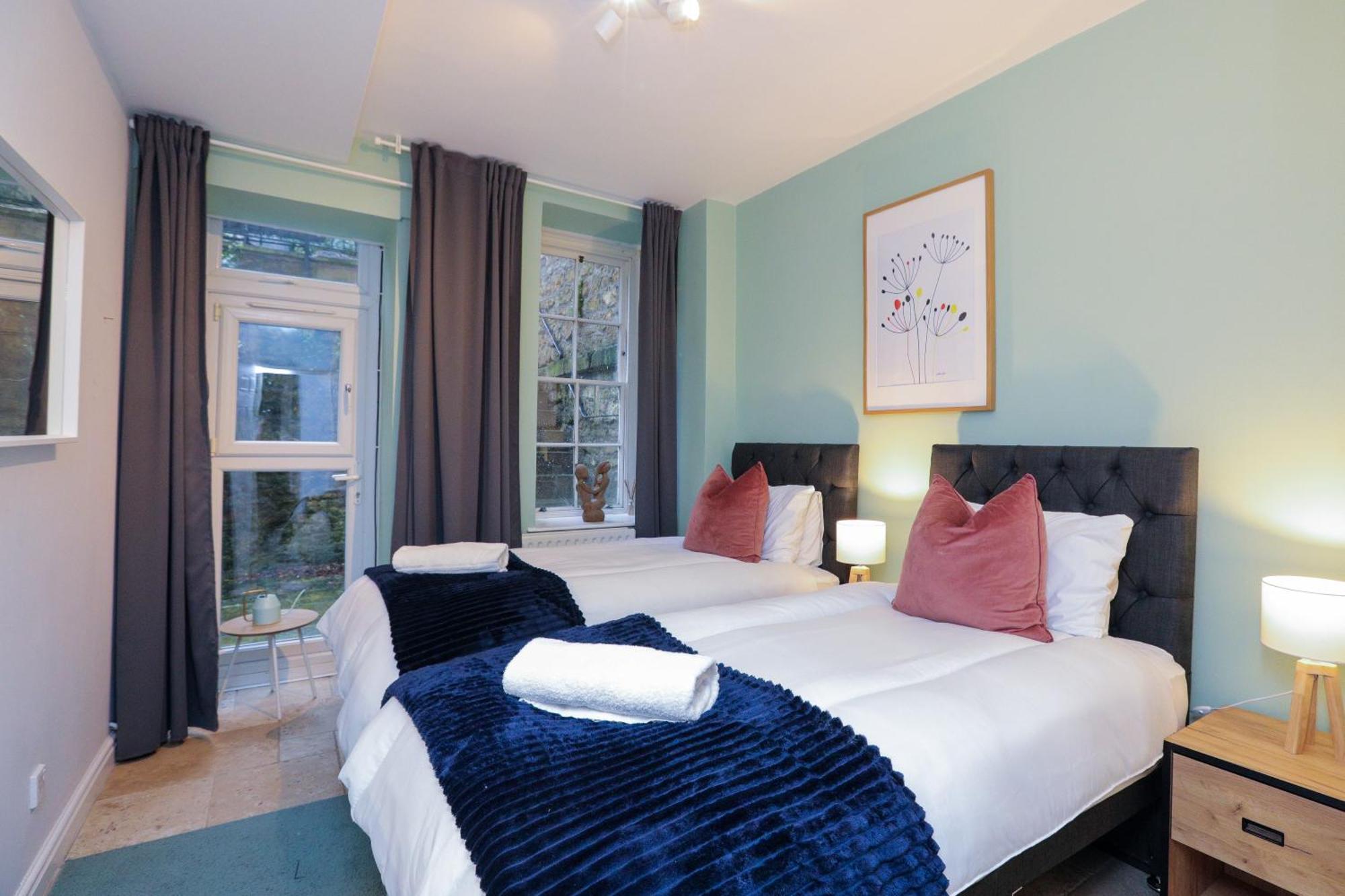 Wonderful Apartment In Bath With Garden - Sleeps 8 Exterior photo