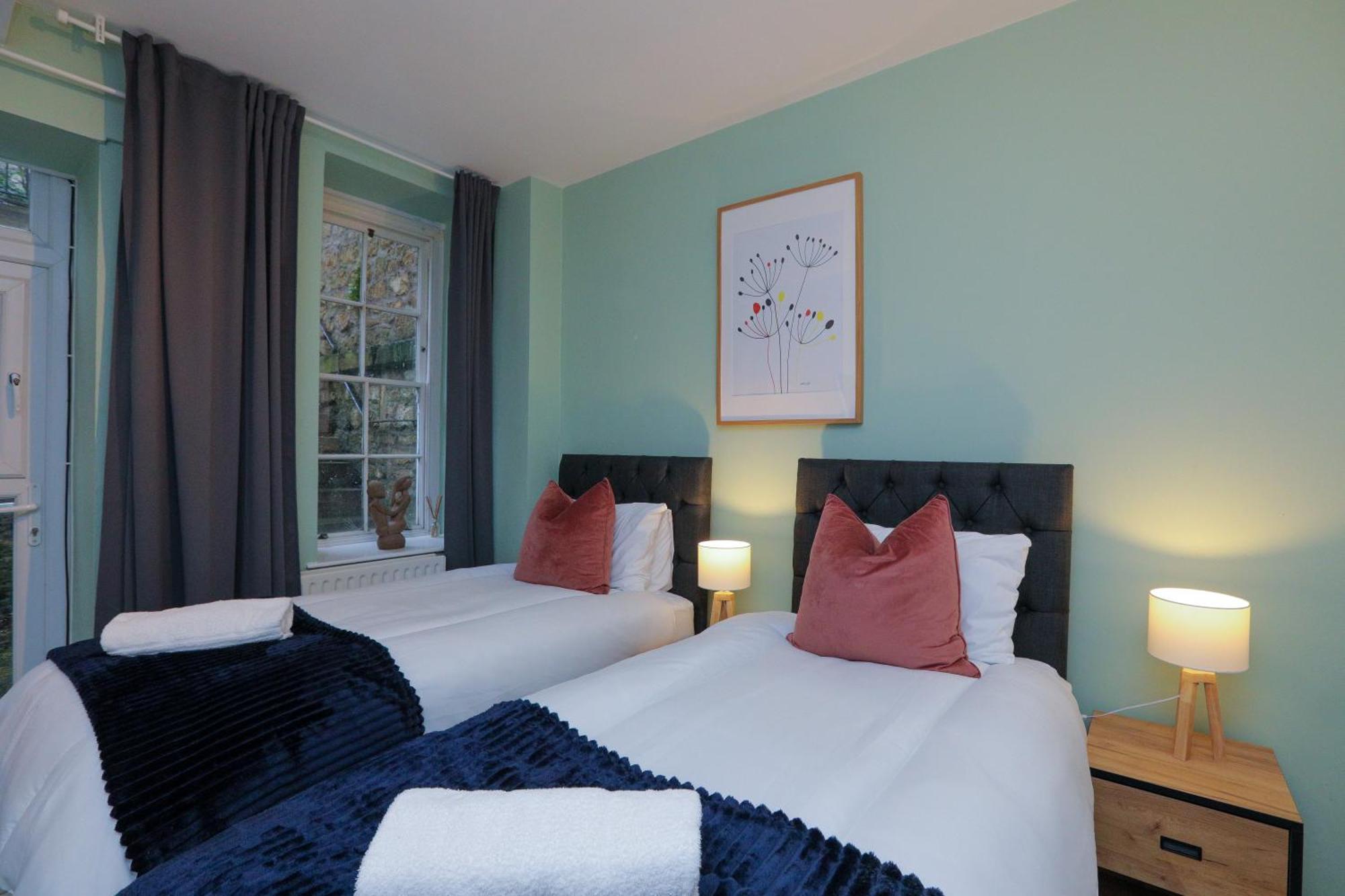 Wonderful Apartment In Bath With Garden - Sleeps 8 Exterior photo