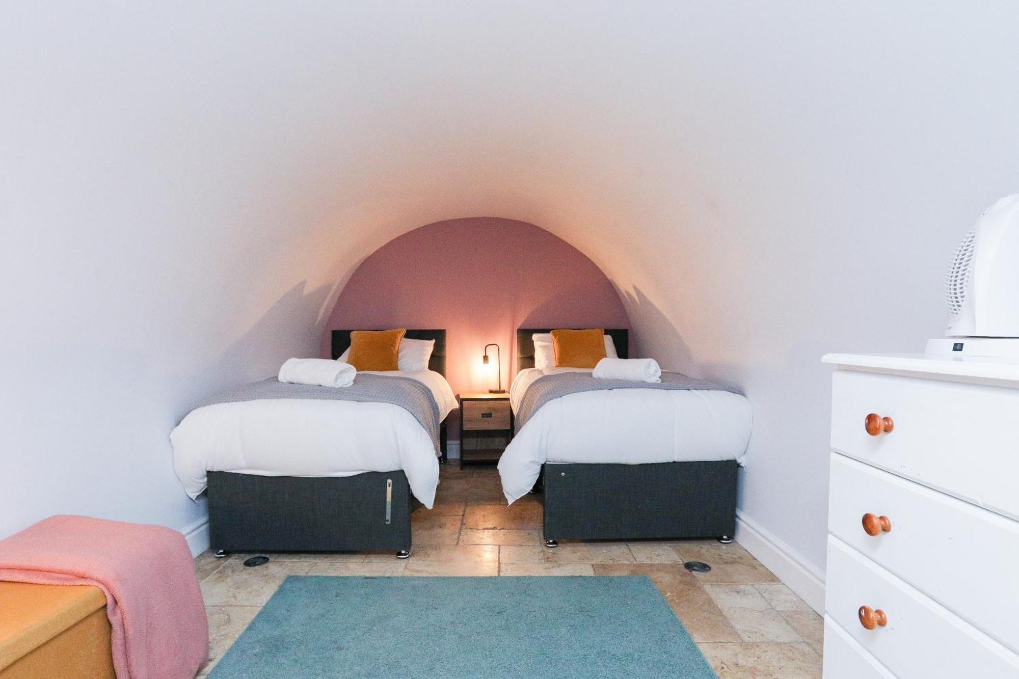 Wonderful Apartment In Bath With Garden - Sleeps 8 Exterior photo